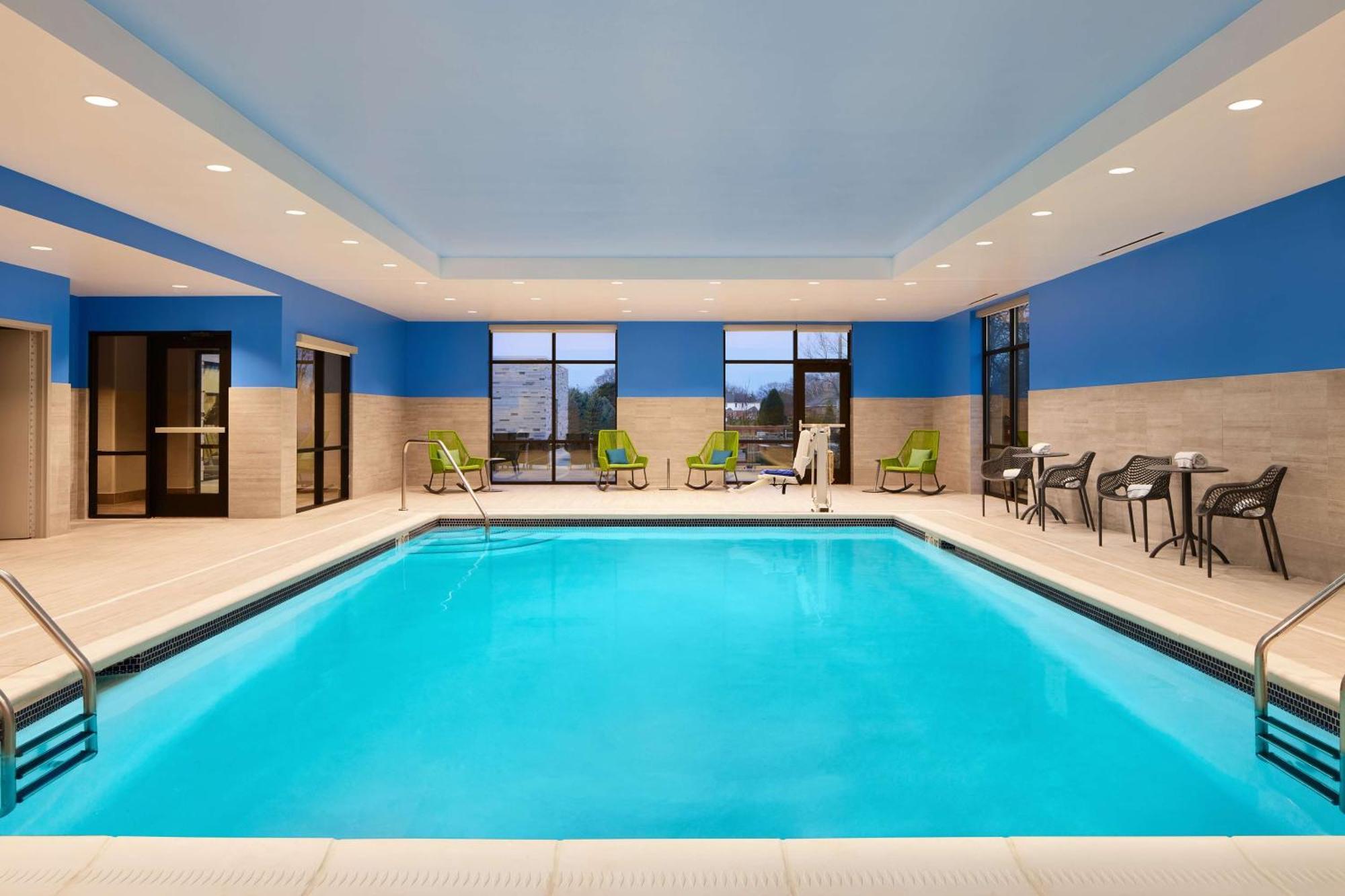 Hotel Hampton Franklin, In 3*